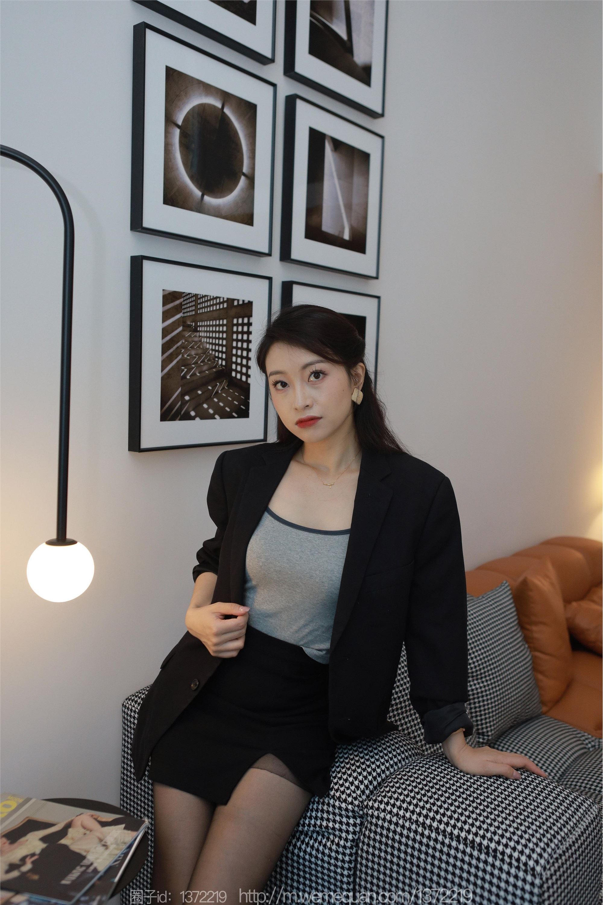 IESS异思趣向  2023.07.27 丝享家 1491 小婕《黑金高跟鞋》